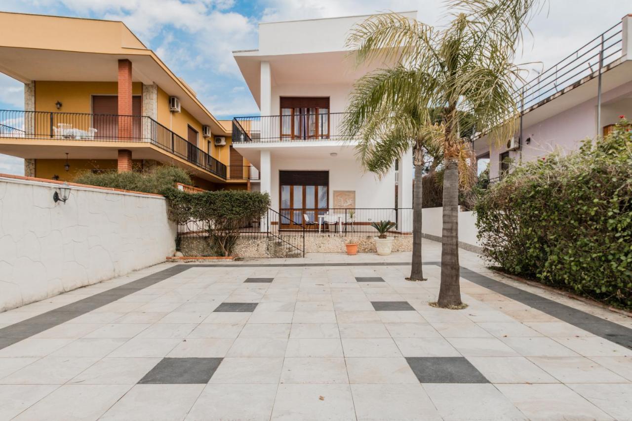 Terre Di Mare Near The Sandy Beach With Pool, Parking & Wifi Fontane Bianche Ngoại thất bức ảnh